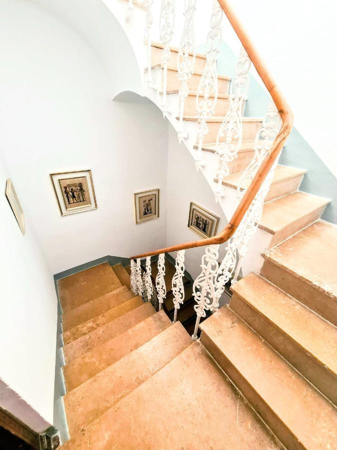 Aparthotel La Traviata - Buñol Zewnętrze zdjęcie
