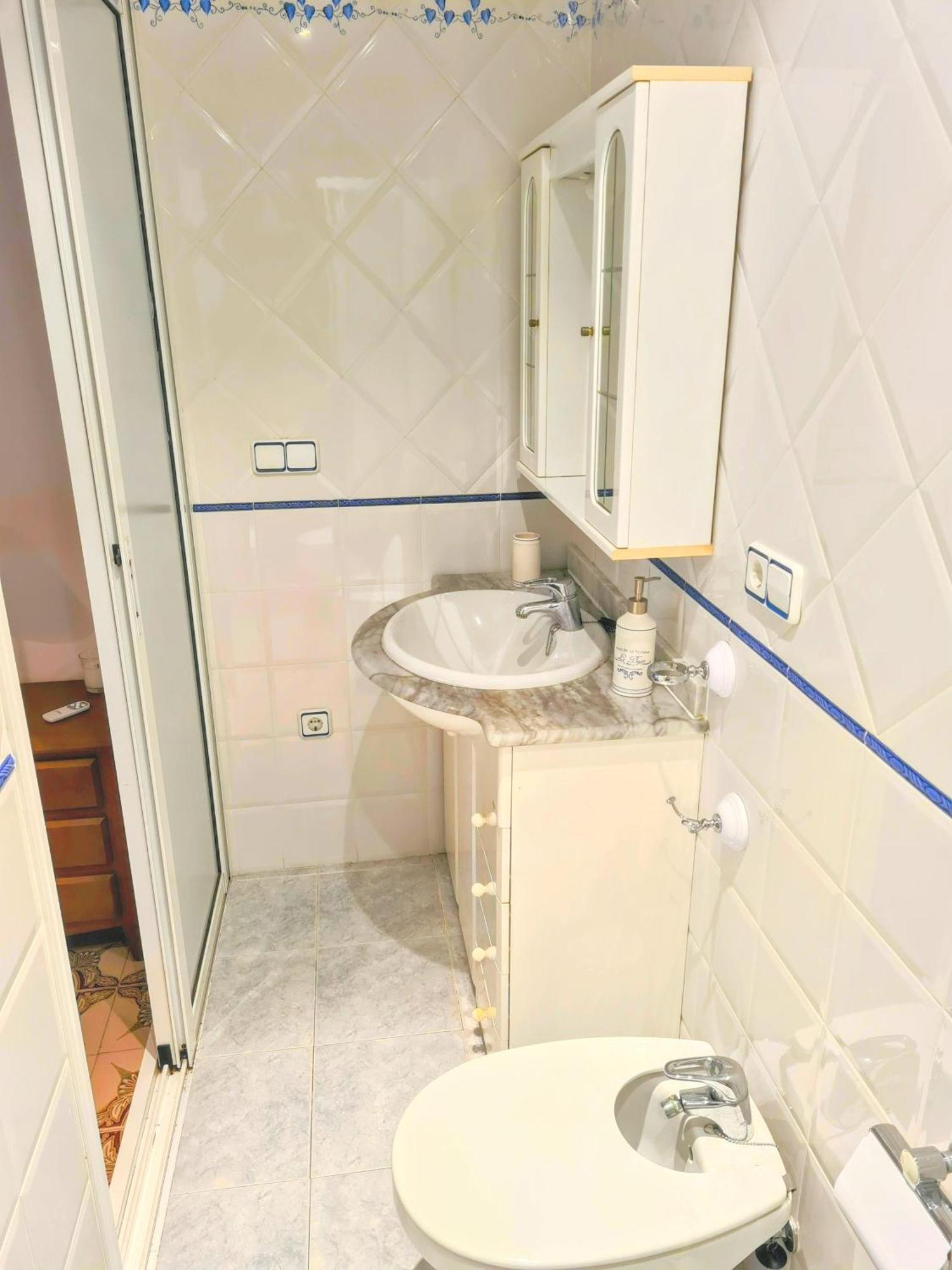 Aparthotel La Traviata - Buñol Pokój zdjęcie